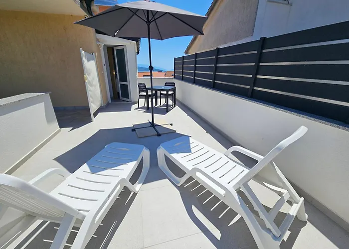 Apartment Pavlovic Krk Town