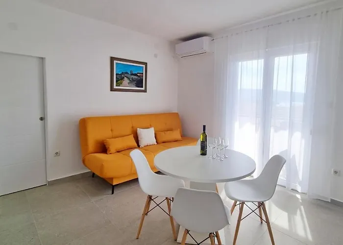Pavlovic Apartamento Krk Town