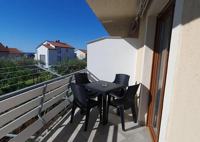 Pavlovic Apartamento Krk Town
