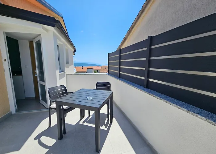 Pavlovic Apartamento Krk Town